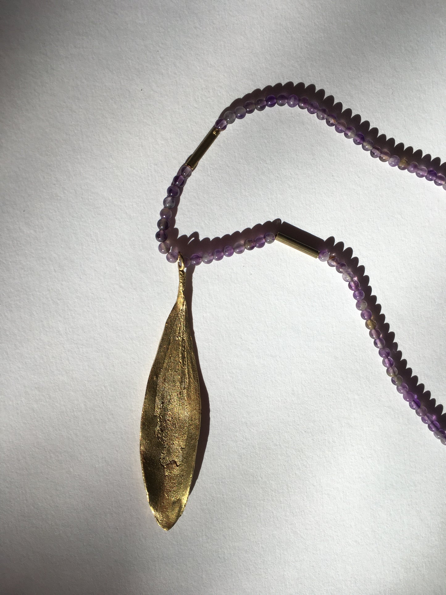 ACASIUM AND STONES NECKLACE