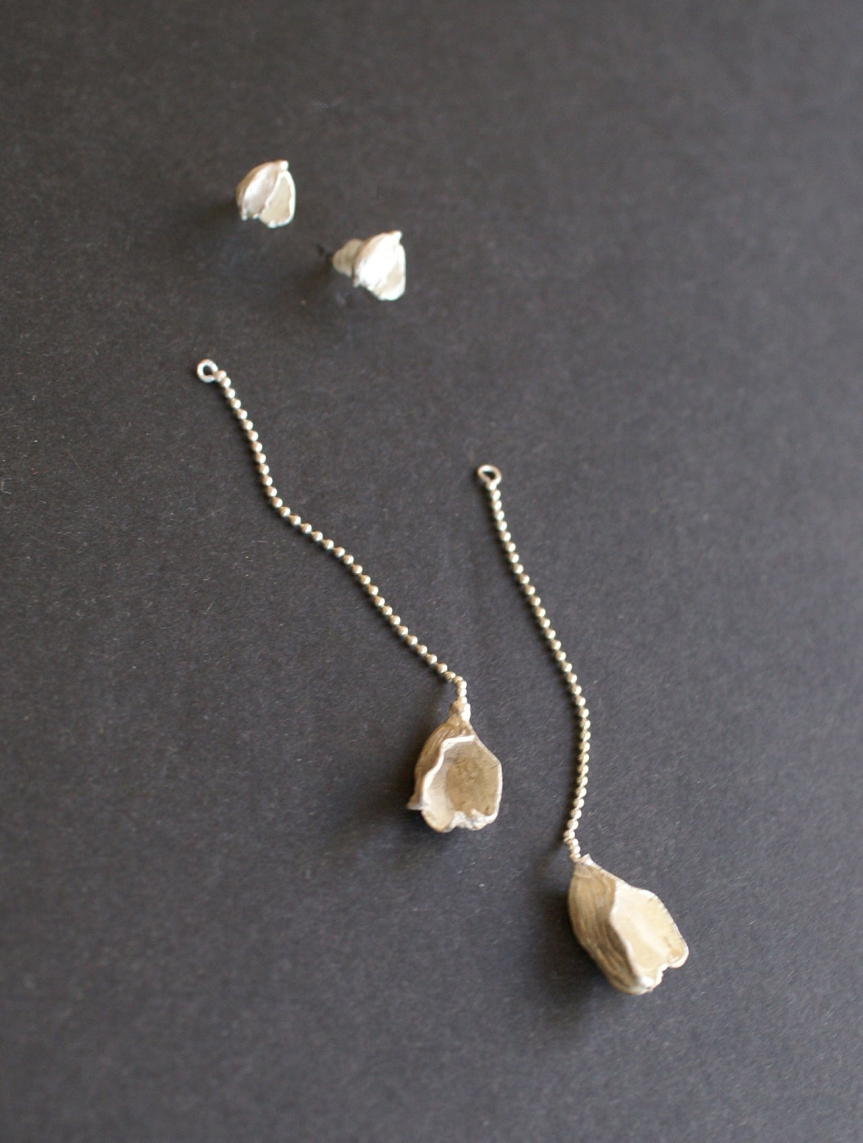 CARDAMOM TWO IN ONE EARRINGS