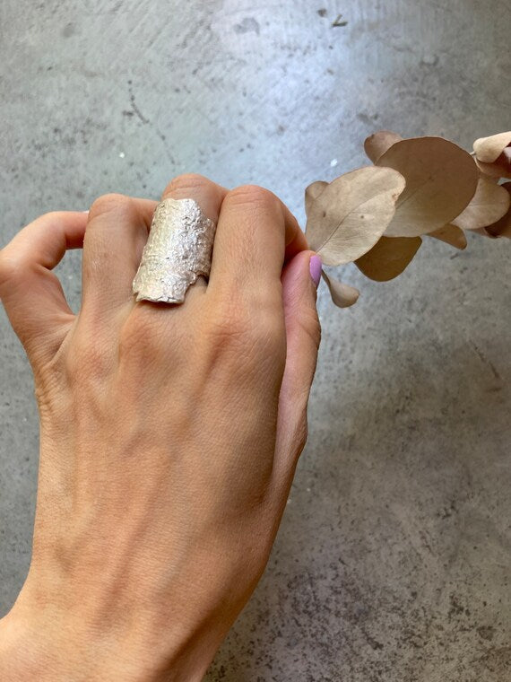 STERLING SILVER TEXTURIZED BIG RING