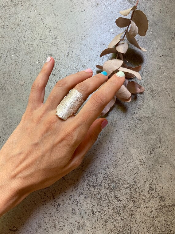 STERLING SILVER TEXTURIZED BIG RING