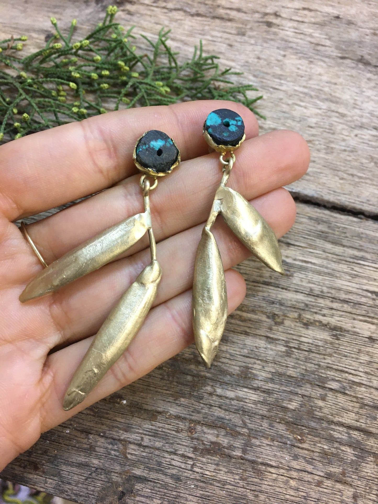 LEAFS AND TURQUOISE BIG EARRINGS