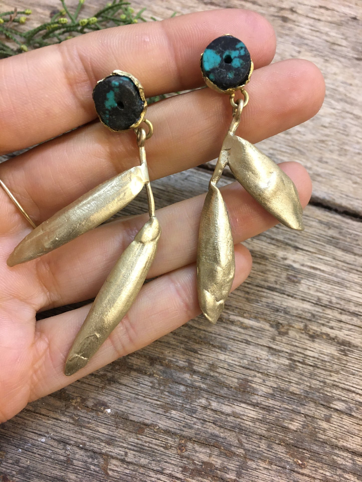 LEAFS AND TURQUOISE BIG EARRINGS