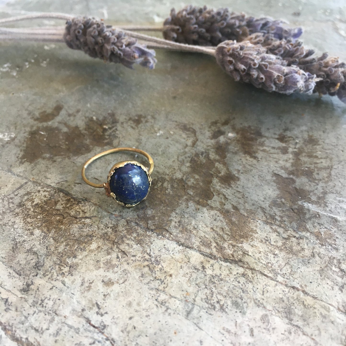 LAPISLAZULI DAINTY RING