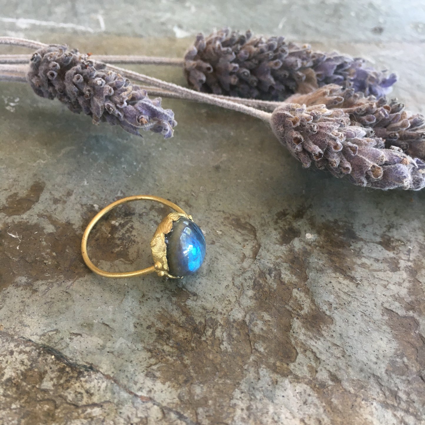 LABRADORITE RUSTIC MINIMAL RING