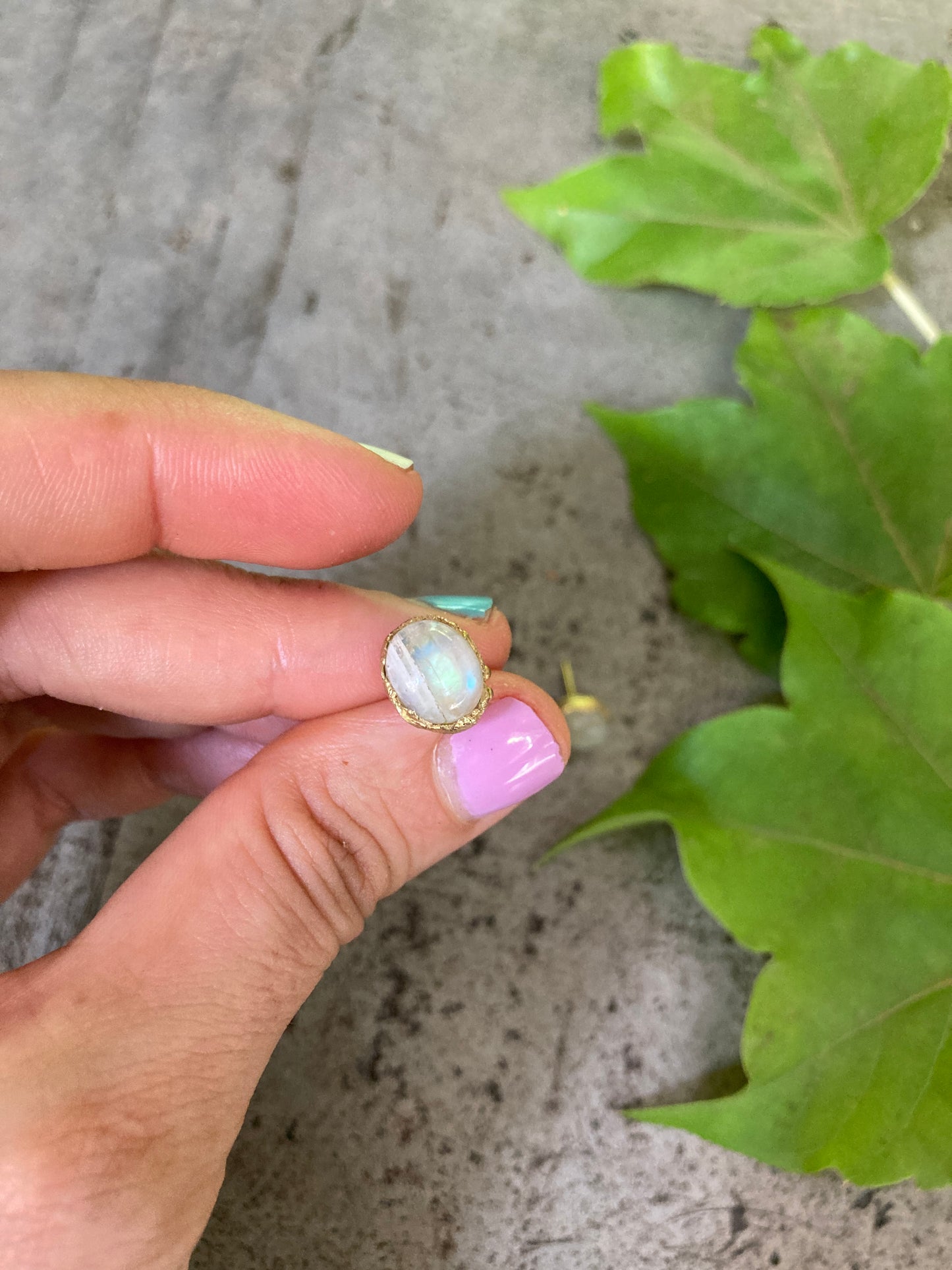 SMALL MOONSTONE EARRINGS