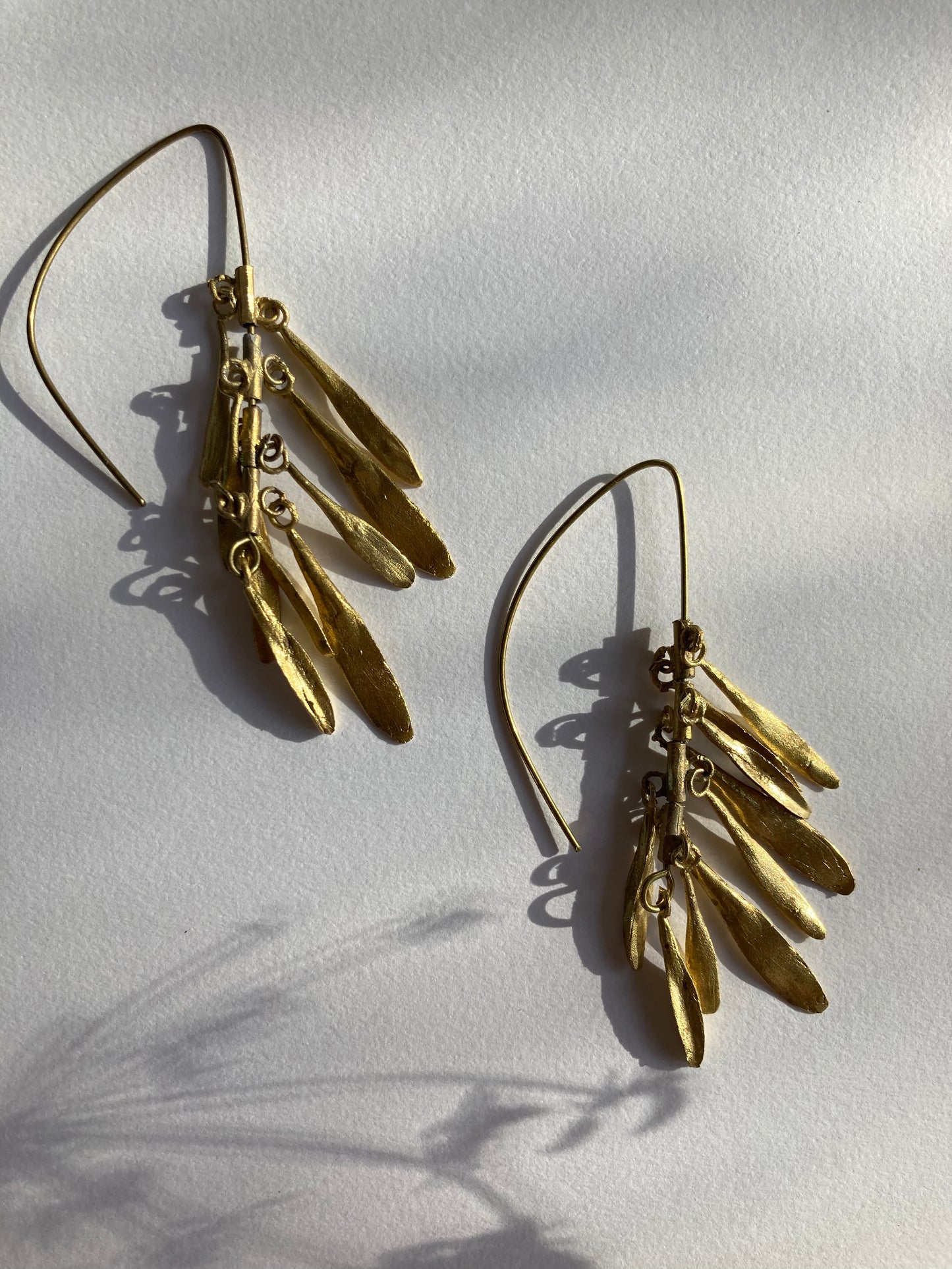 LONG CLUSTER SEED GOLDEN EARRINGS