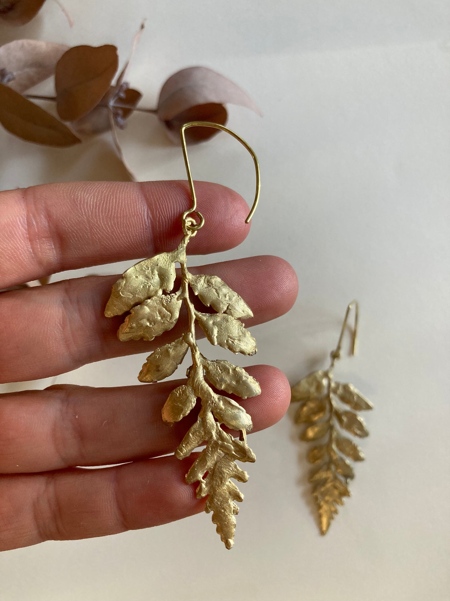 FERN LONG GOLDEN EARRINGS