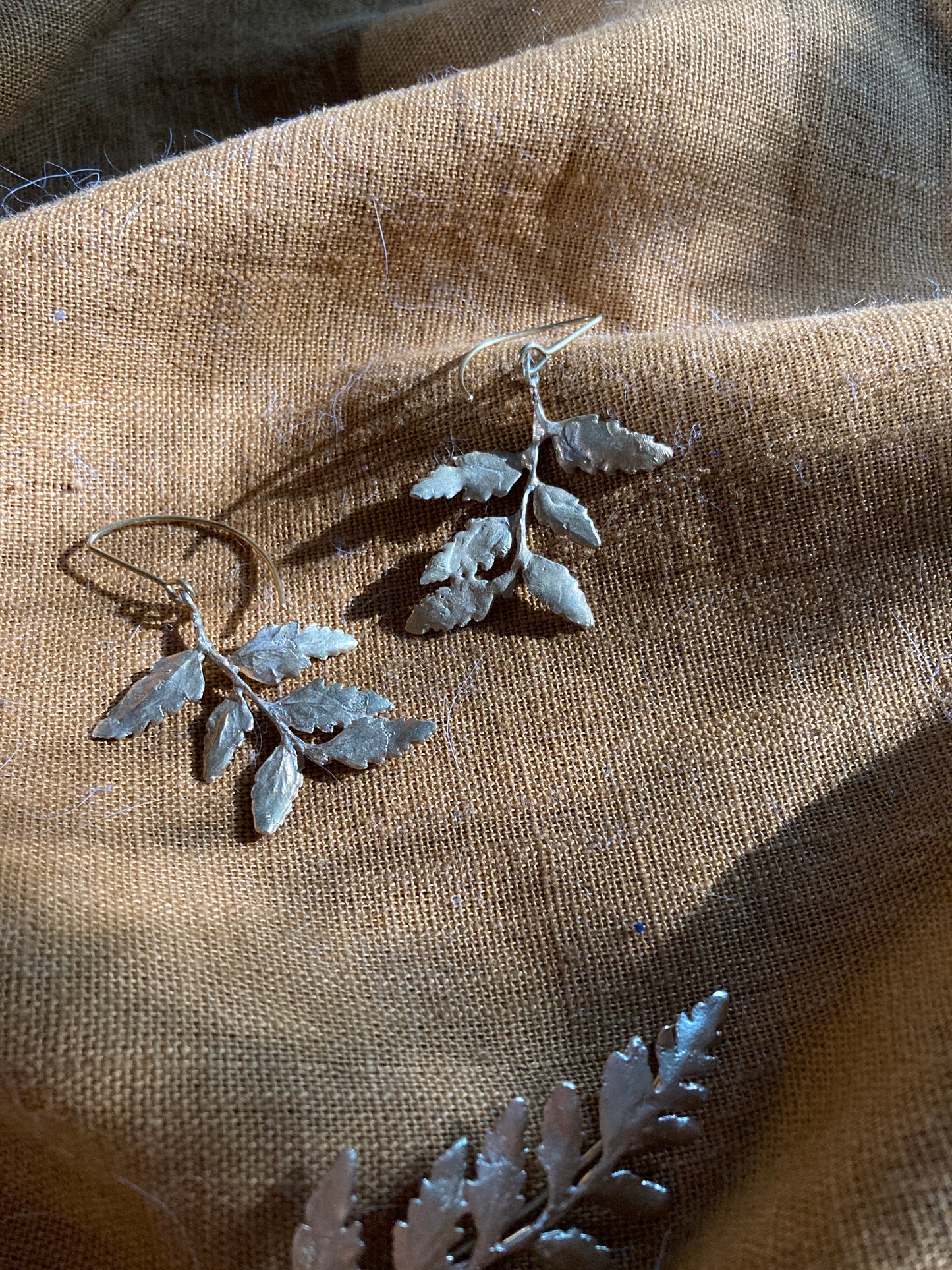 FERN GOLDEN EARRINGS