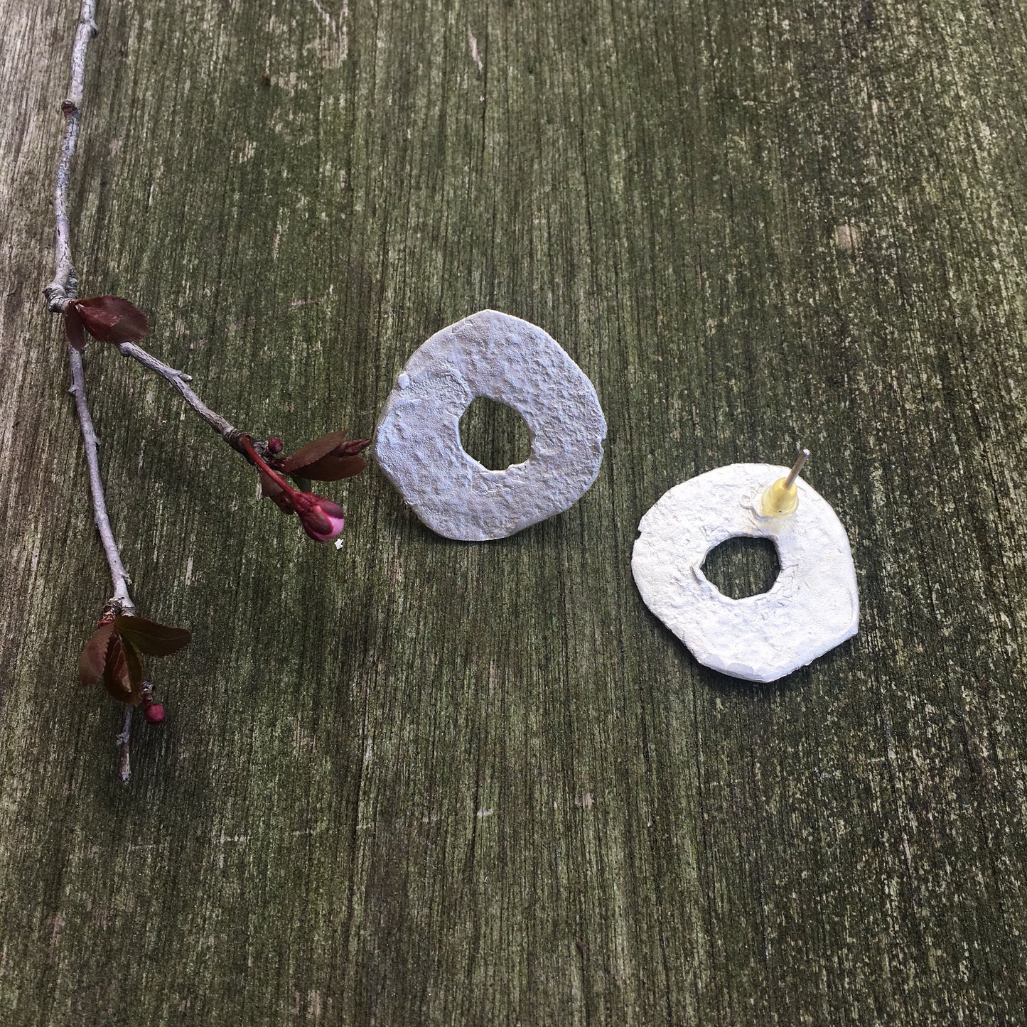 TEXTURED PLANE DONUT SILVER POST EARRINGS