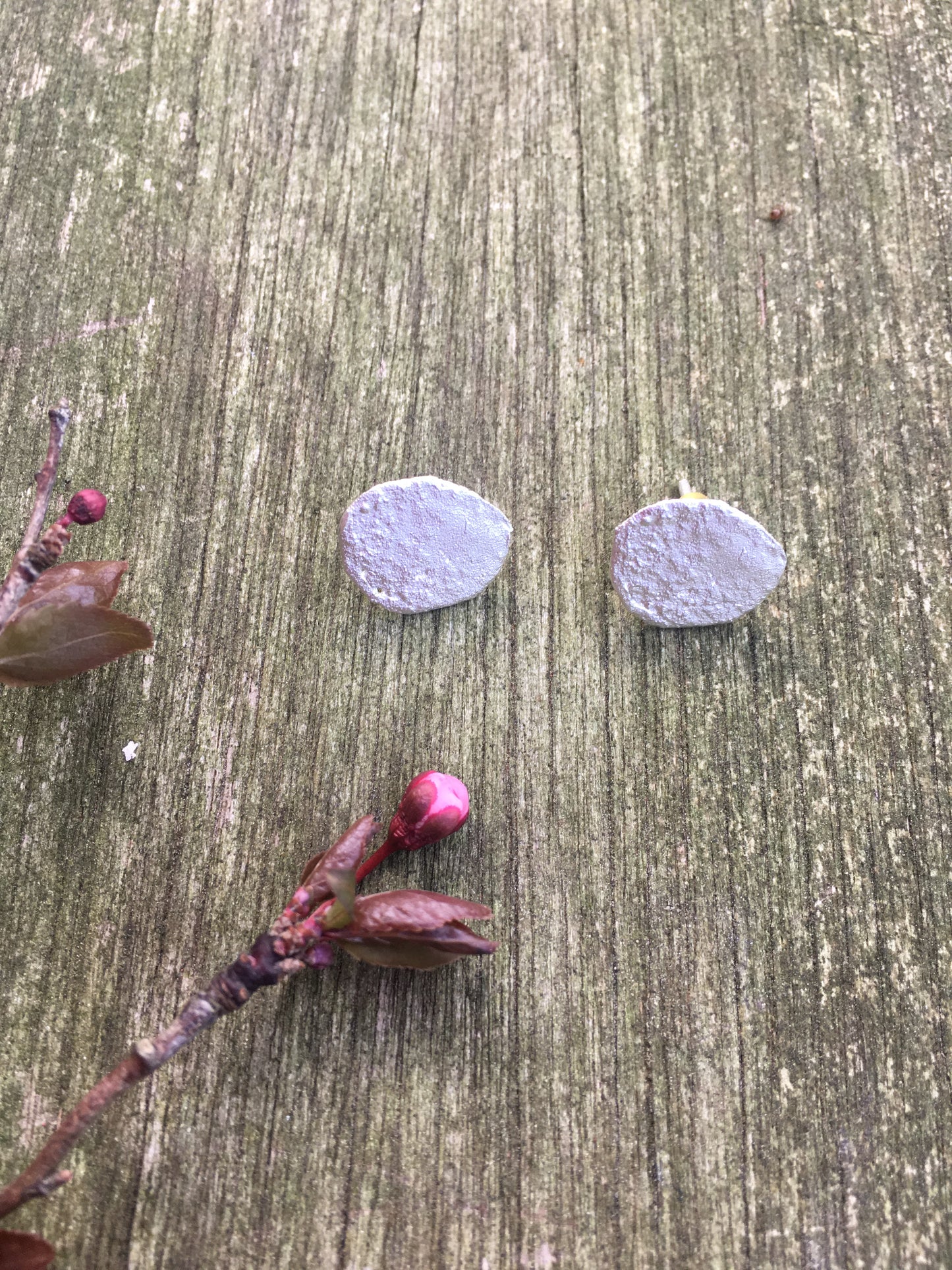 LITTLE IRREGULAR SILVER CIRCLE EARRINGS