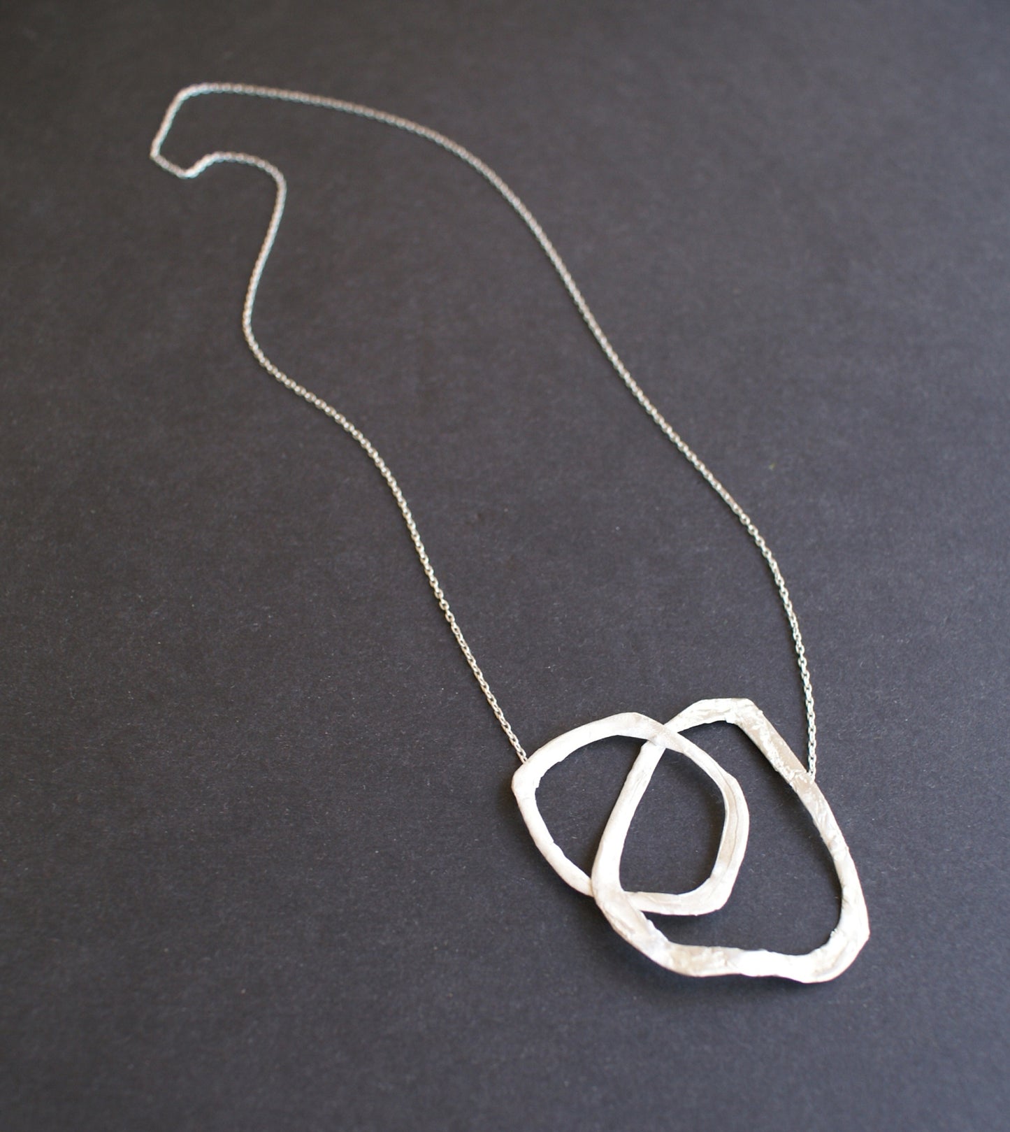 SILVER ARANDELAS NECKLACE