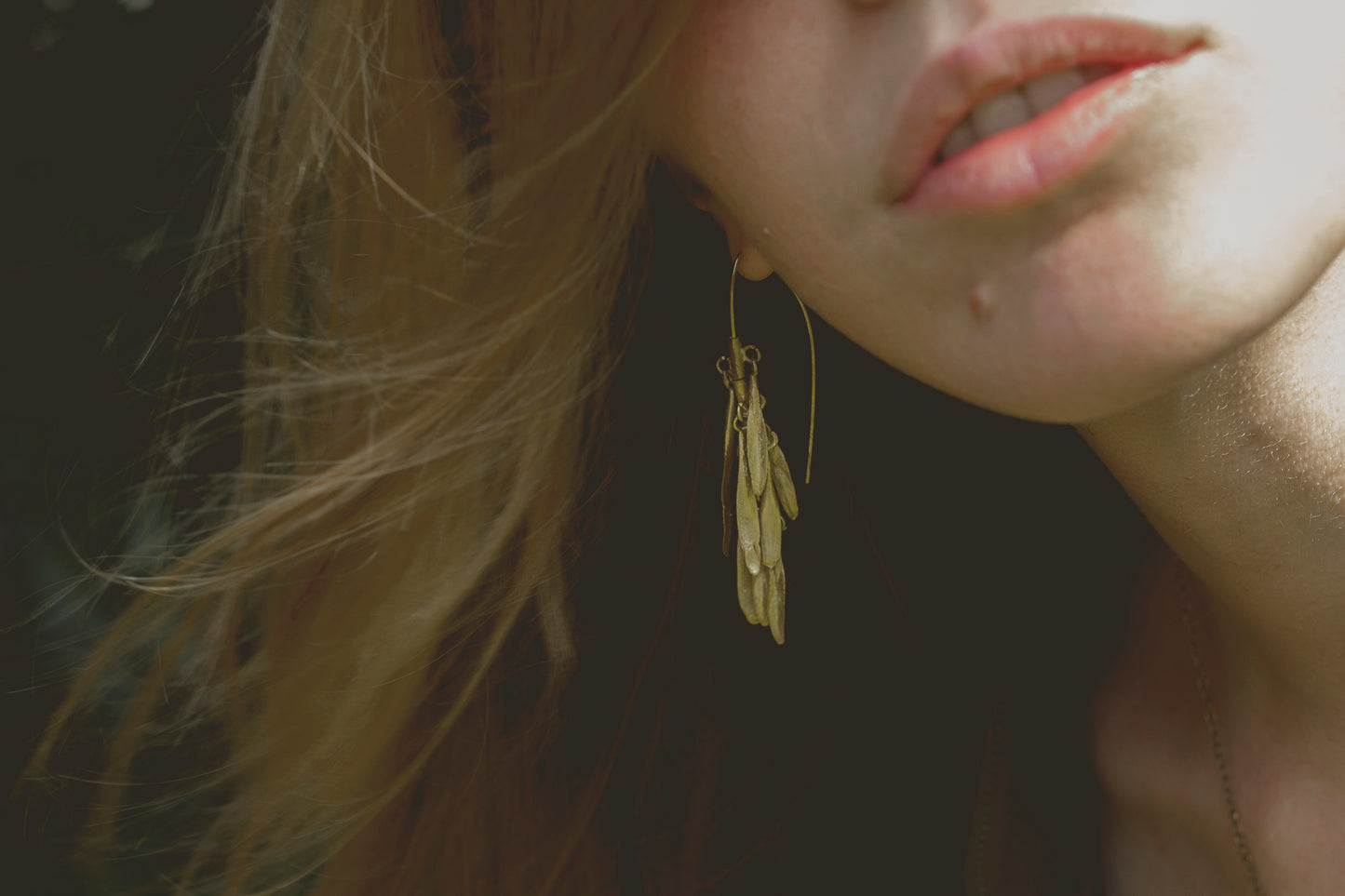 LONG CLUSTER SEED GOLDEN EARRINGS